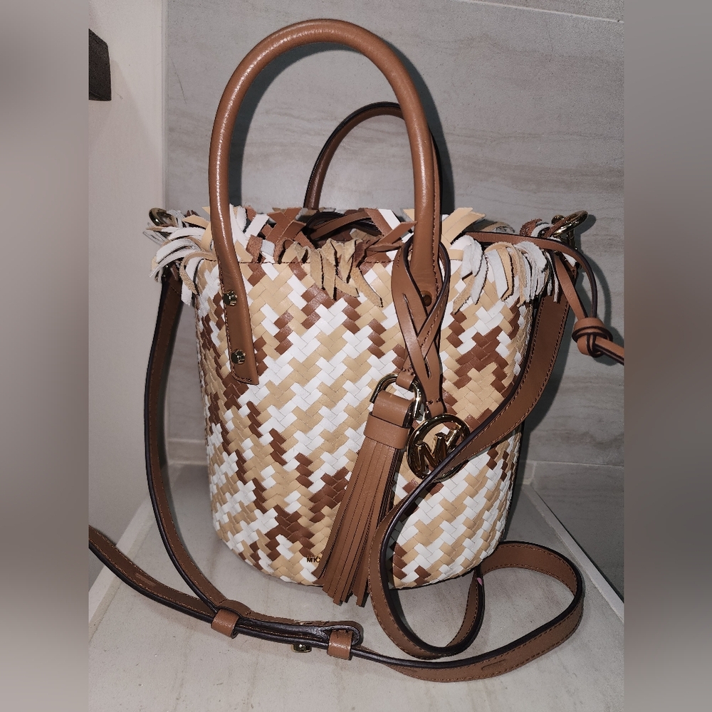 Michael Kors Medium Marley Woven Bucket Bag Tote Crossbody Leather - Picture 7 of 14